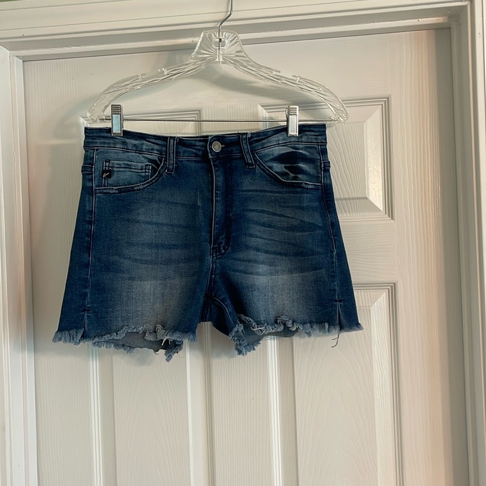 Kancan Dark Blue Denim Shorts raw hem size 9/28